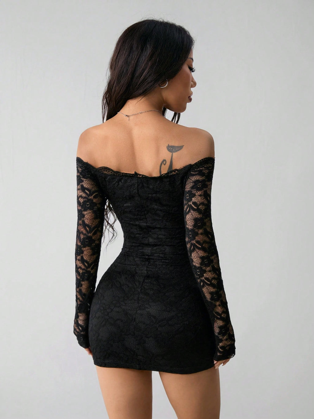 Robe En Dentelle à Épaules Dénudées
